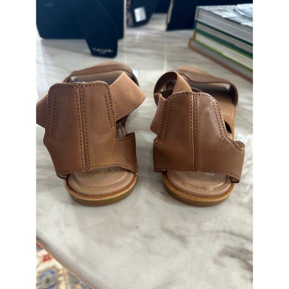 Sorel Brown Leather Cross Strap Flat Slip On Sandal - Picture 3 of 6